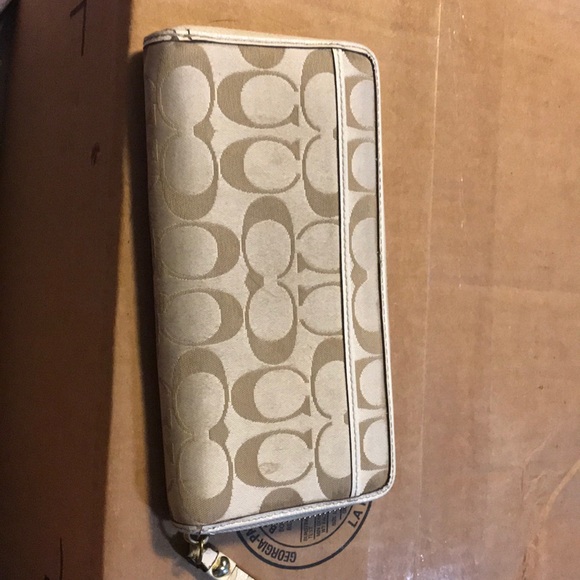 Coach wallet - Picture 2 of 4